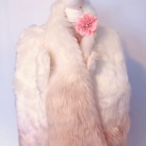 Faux Fur Vest and scarf in White and Pink